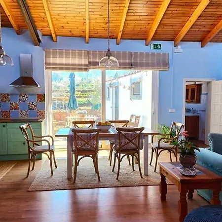 Vivienda Vacacional La Lavanda Σαλέ *
